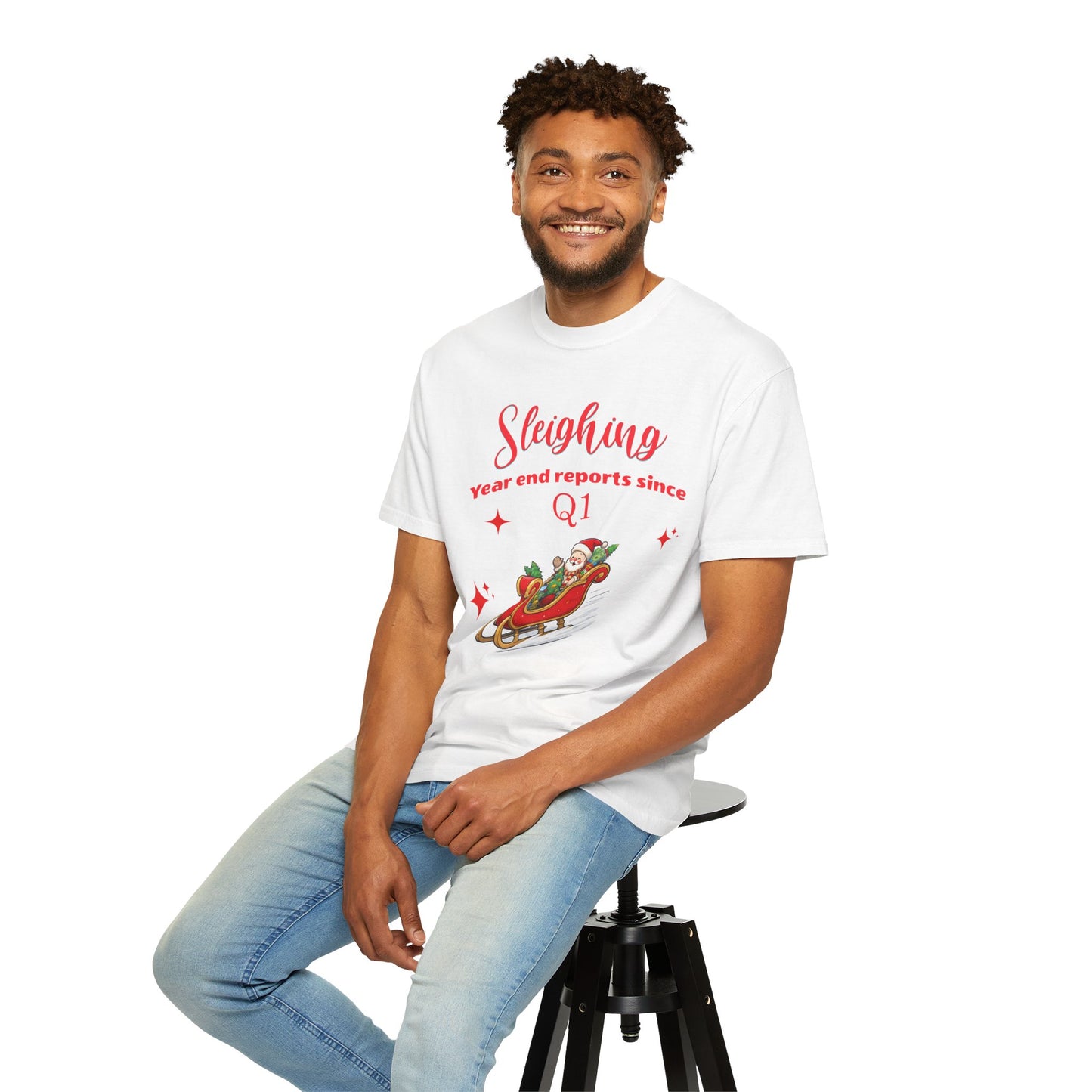 Finance Christmas T-shirt "Sleighing Year End Reports Since Q1", Funny finance humor.